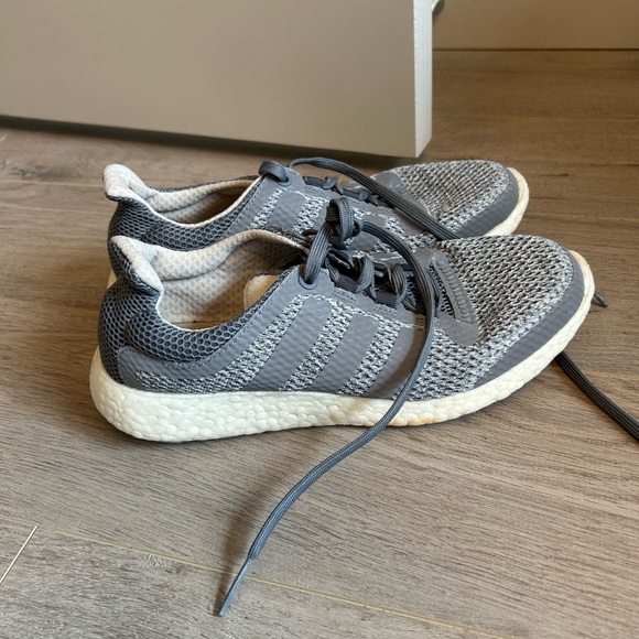 Adidas sneakers - Picture 1 of 3